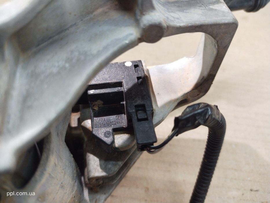 Ford Transit Connect MK2 13-21 ручник ручка ручника стояночный тормоз