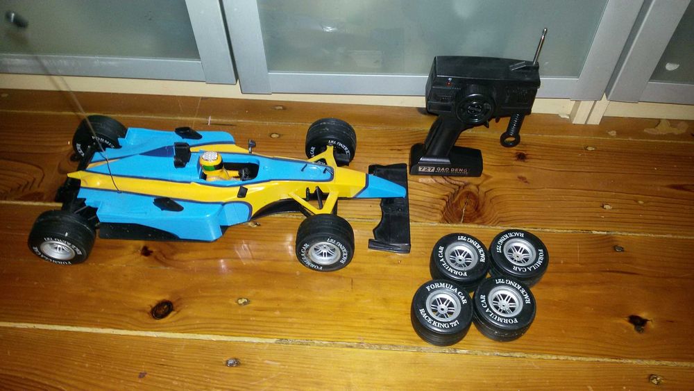 Carro telecomandado
