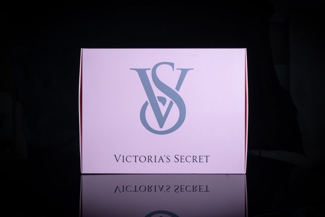 Коробка М 280×215×50 мм Victoria's Secret