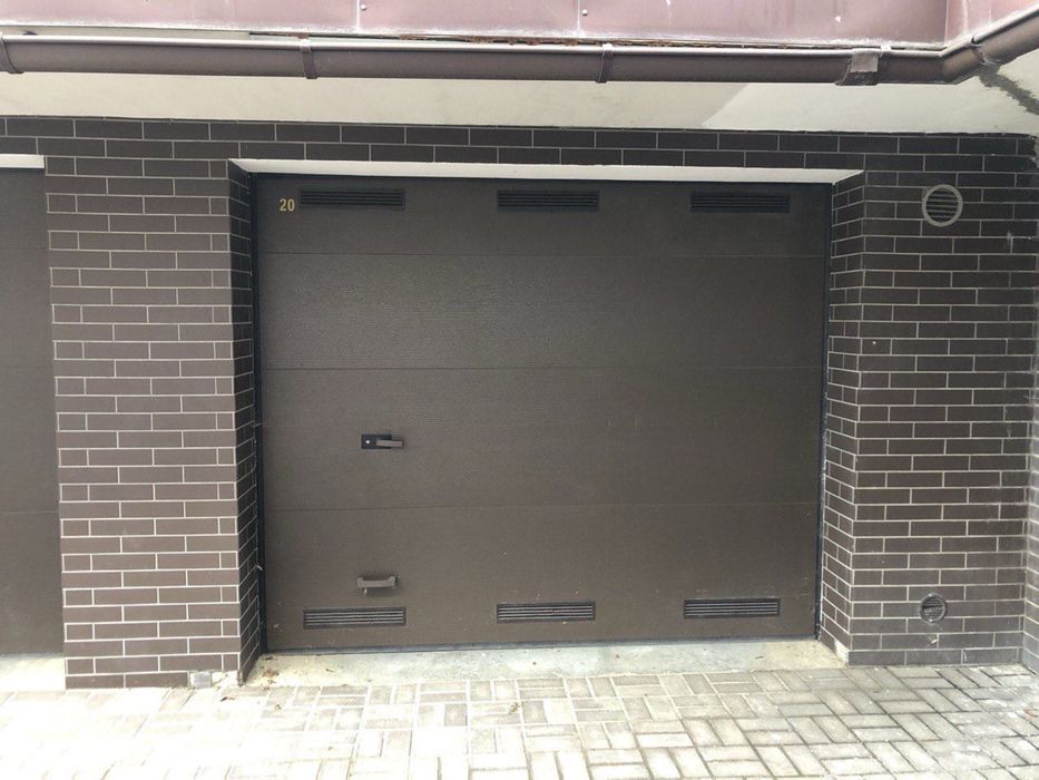 Здається гараж Майдан