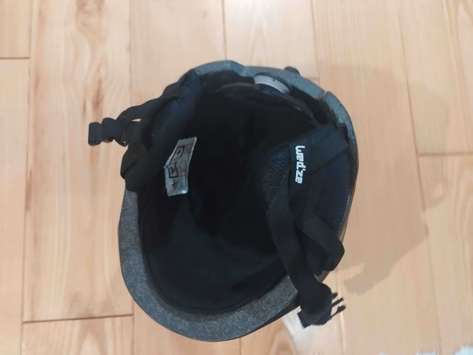 Kask do jazdy na nartach i na snowboardzie