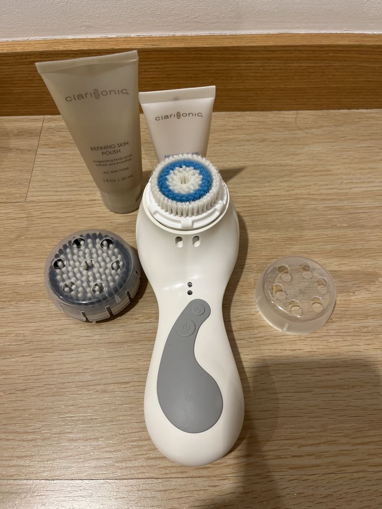 Clarisonic Plus Escova de Limpeza Rosto e Corpo