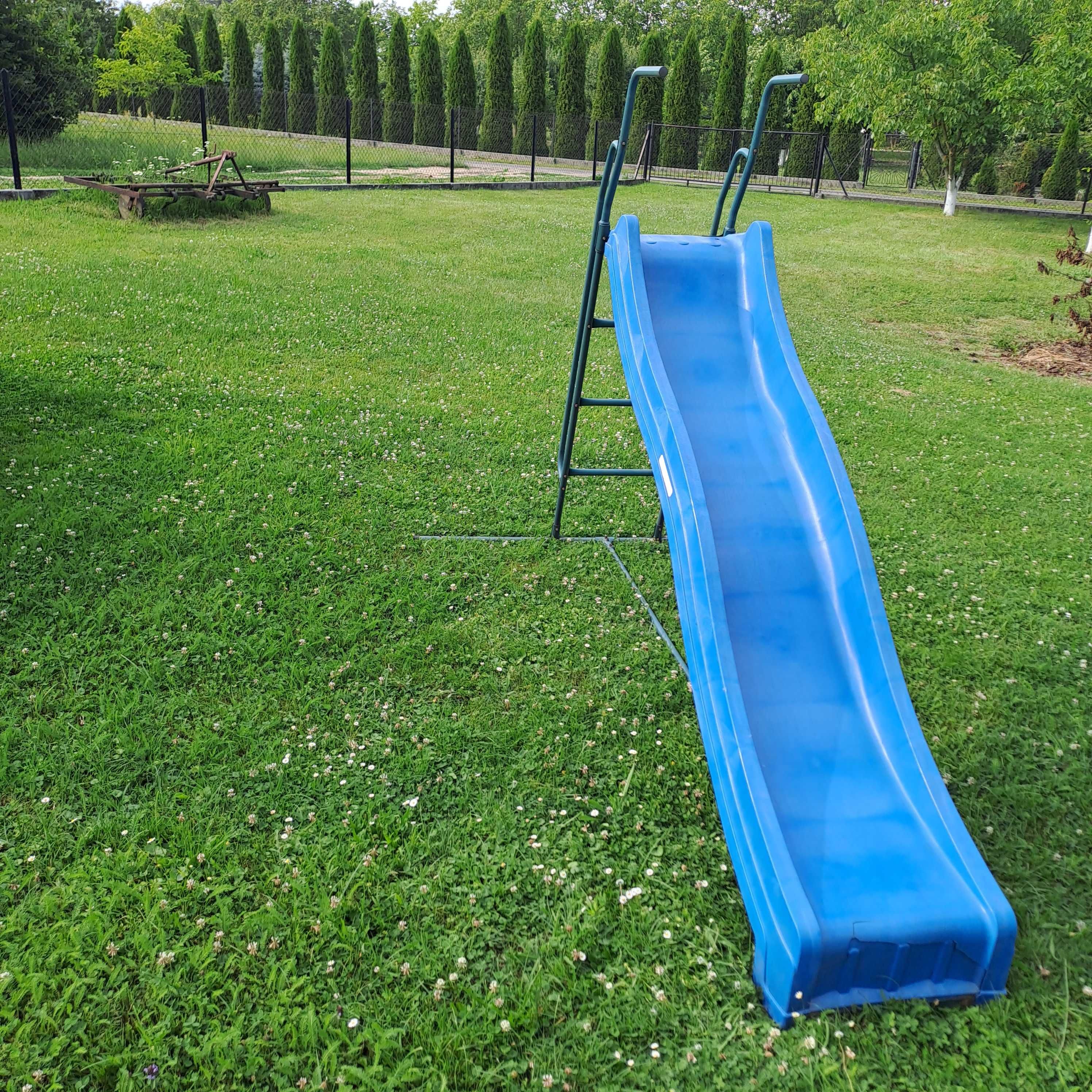 Zjeżdżalnia ogrodowa dla dzieci z drabinką - 220 cm