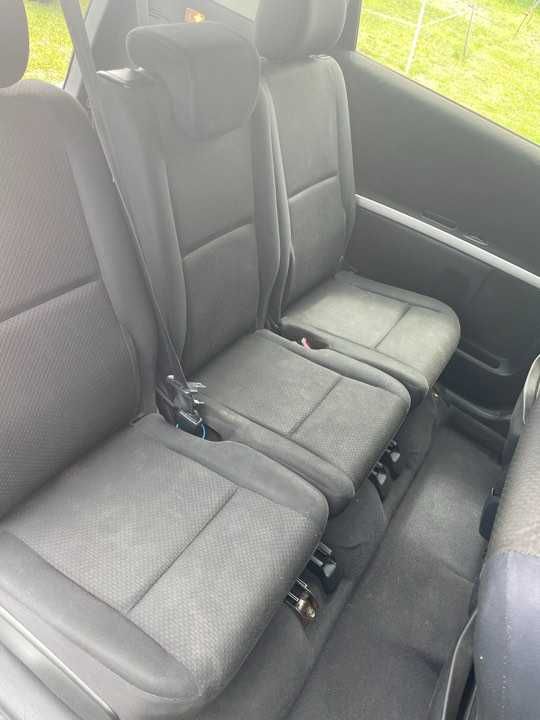 Toyota Corolla Verso 2004r.
