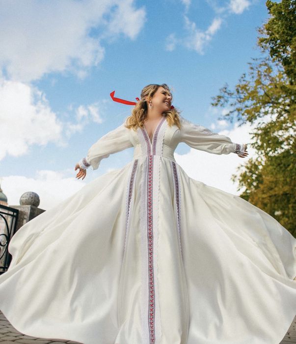 Оренда прокат весільних вечірніх суконь jovani sherri hill