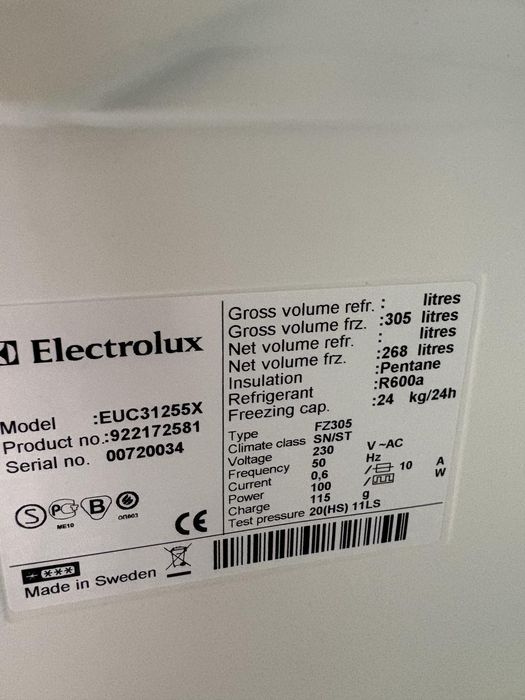 Морозильна камера Electrolux EUC31255X ( А150903 )