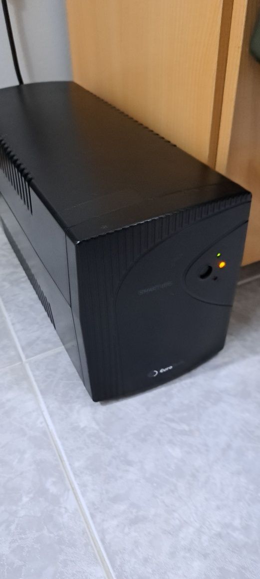 UPS EuroTech 1200U