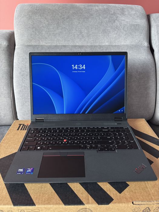 Ноутбук Lenovo ThinkPad P16v G2 21KX0014RA Black, Intel Core Ultra 7
