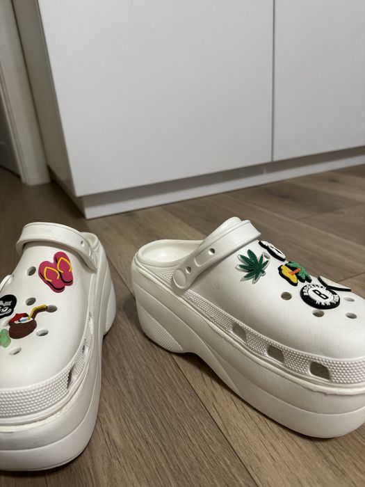 Супер трендовые кроксы на платформе