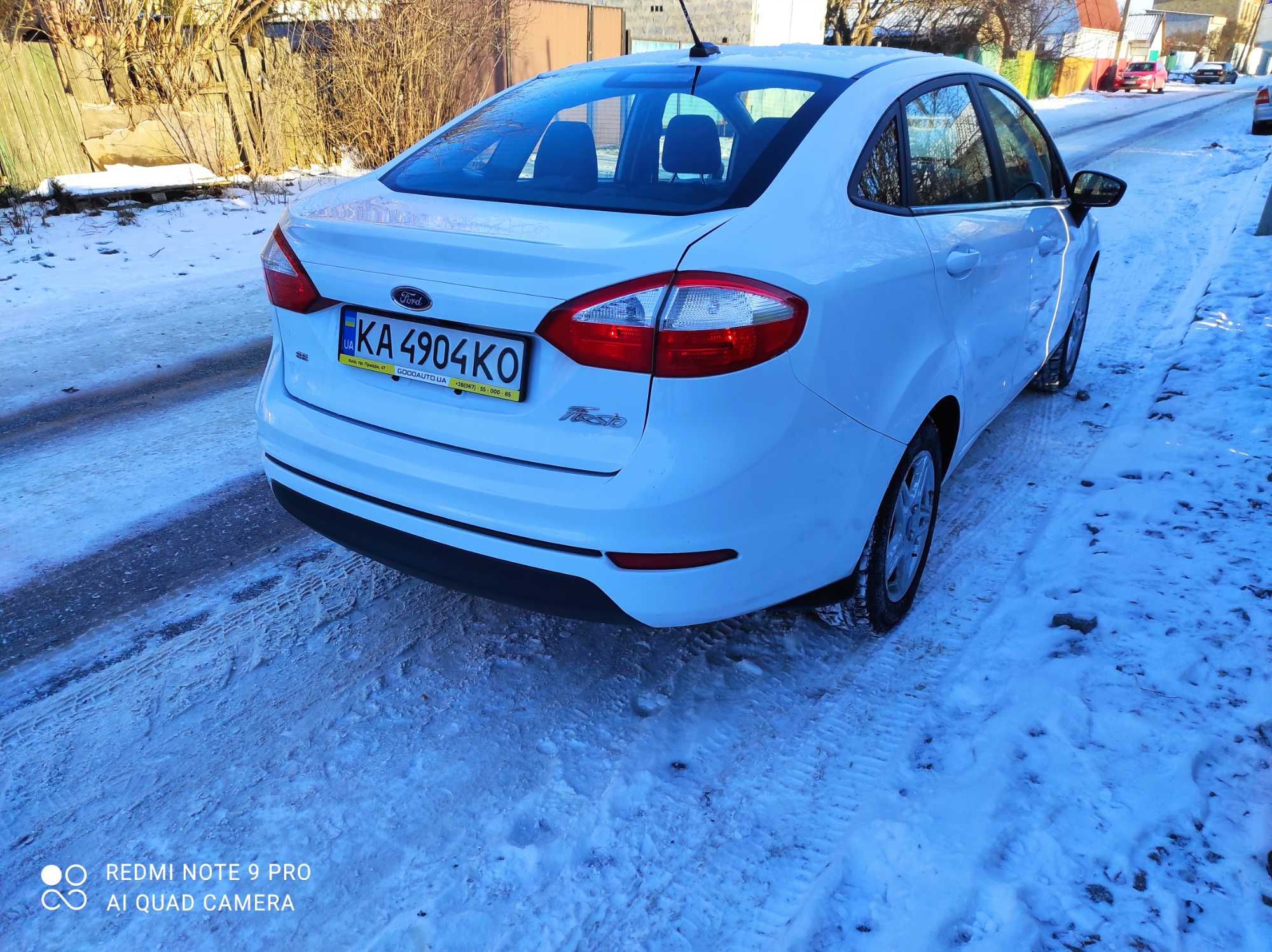 Ford Fiesta SE 2018 (sedan)