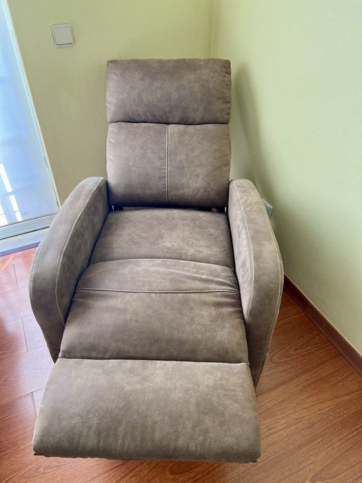 Cadeirão Elevatório e de Massagens
