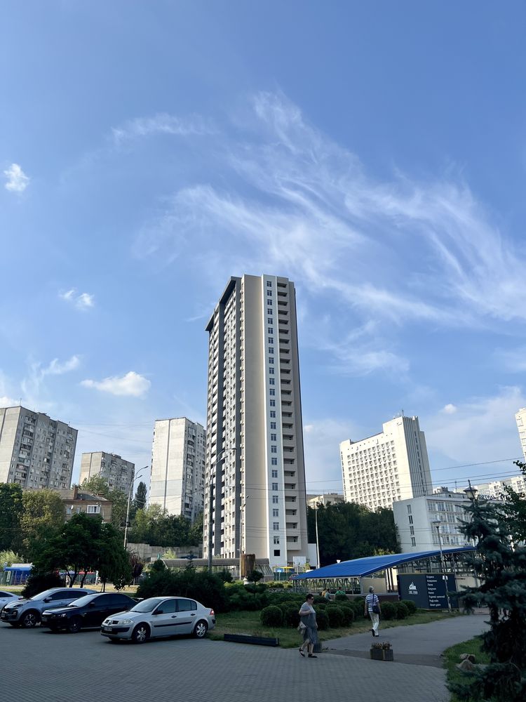 Продаж 1-кім. кв в новому будинку біля метро Голосіївська