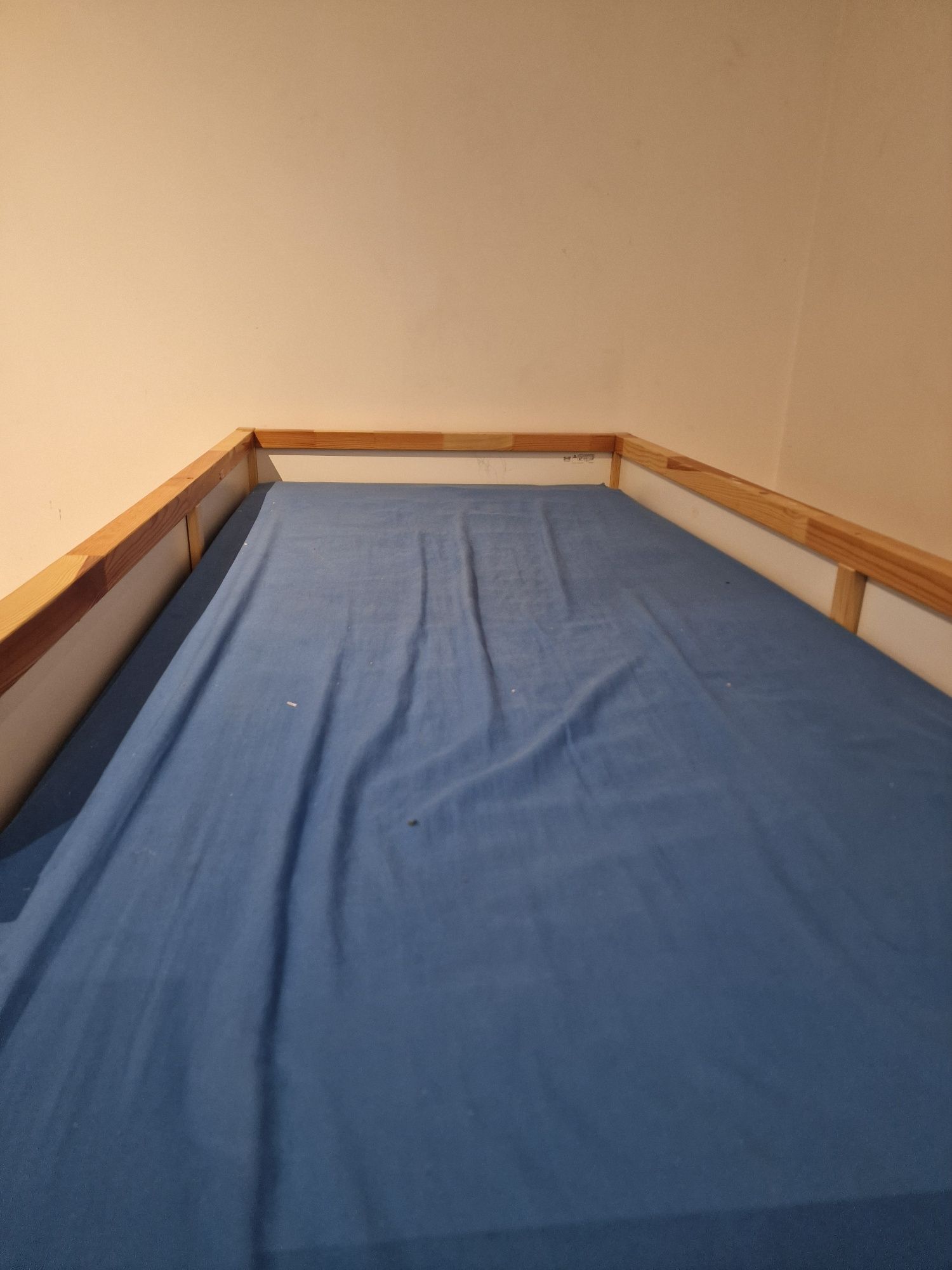 IKEA KURA – łóżko odwracane, zmienia się w łóżko pietrowe