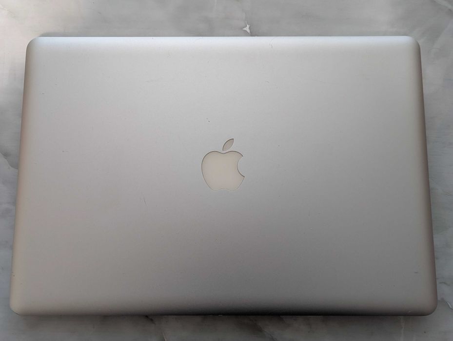 Лот ноутбуків з дефектом