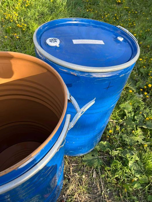 Металеві бочки на 200л