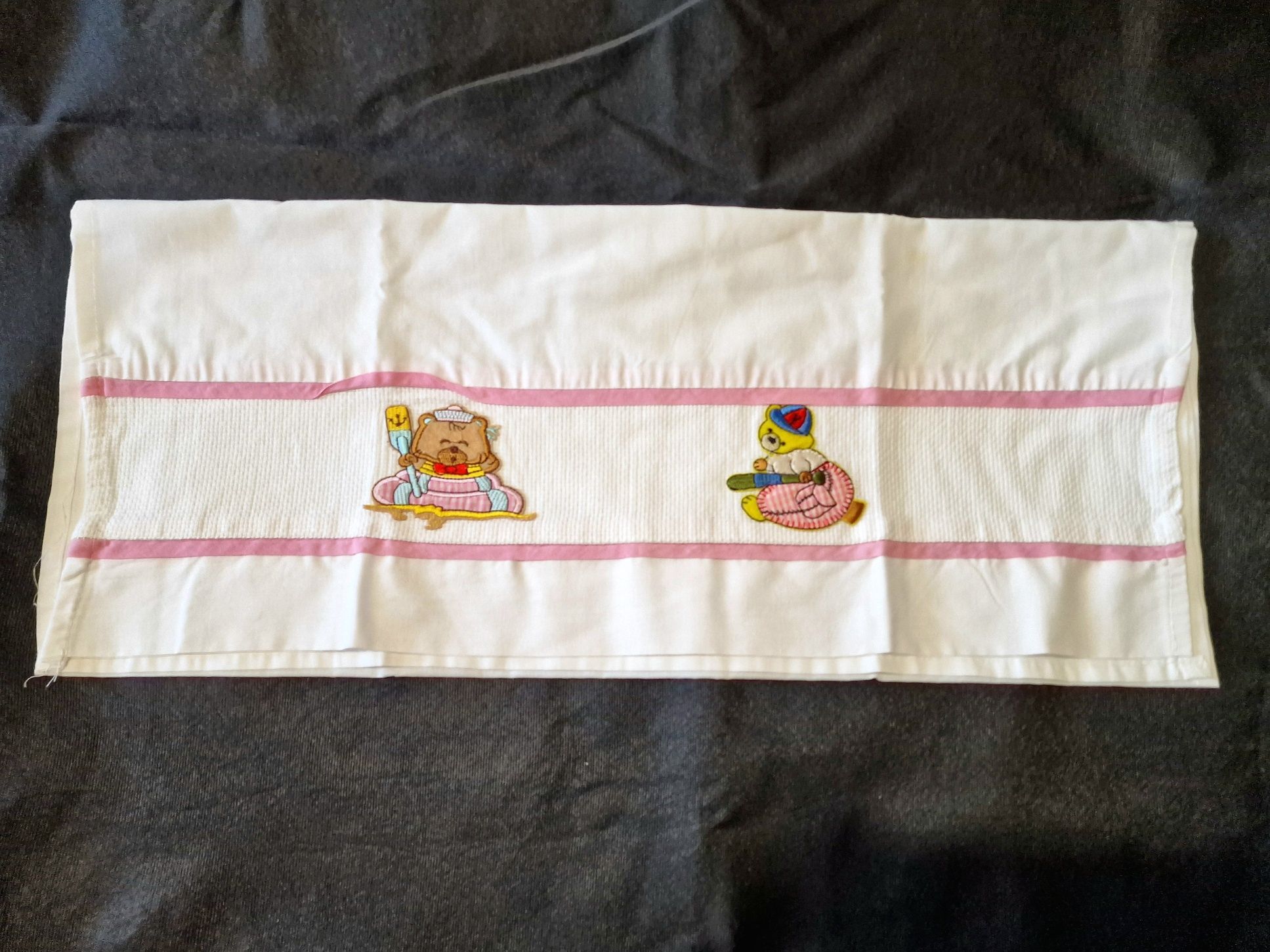 Conjunto de lençóis de berço