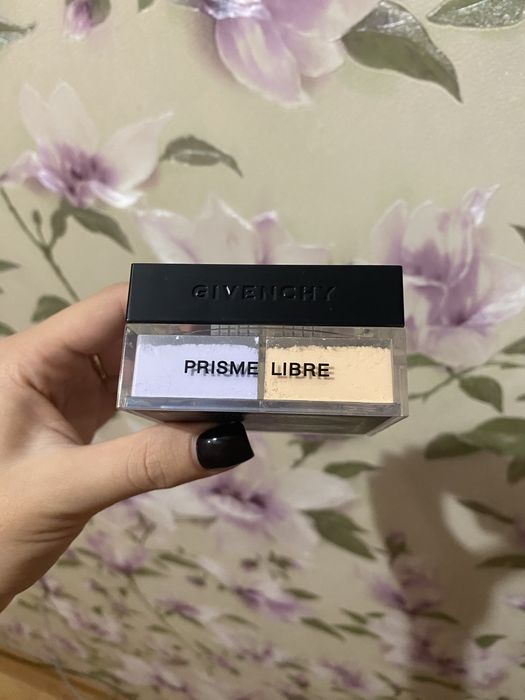 Продам пудру Givenchy Prisme Libre 04 Mousseline Acidulée Mini