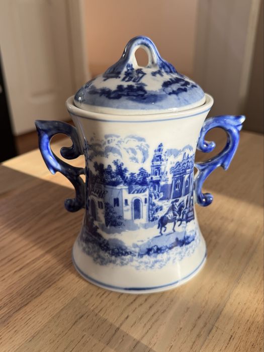 Peça decorativa em cerâmica