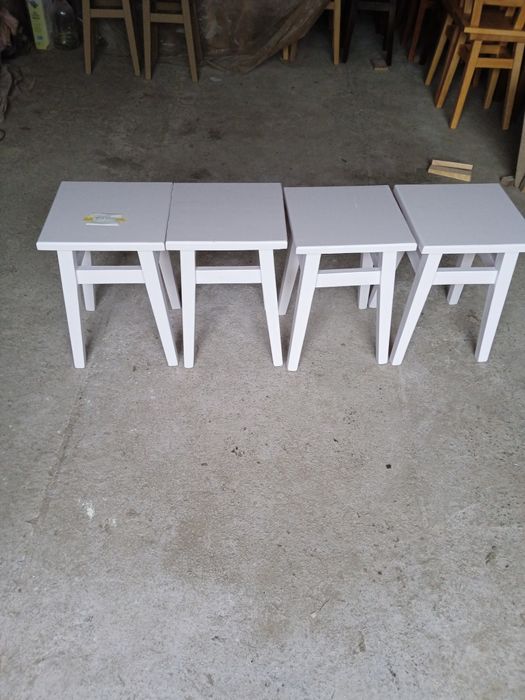 Продається табуретки і столи