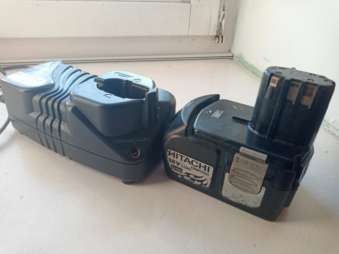 HITACHI ladowarka+bateria 18V Japan