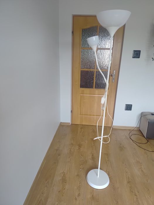 Lampka Nocna Biała  zakupiona w IKEA