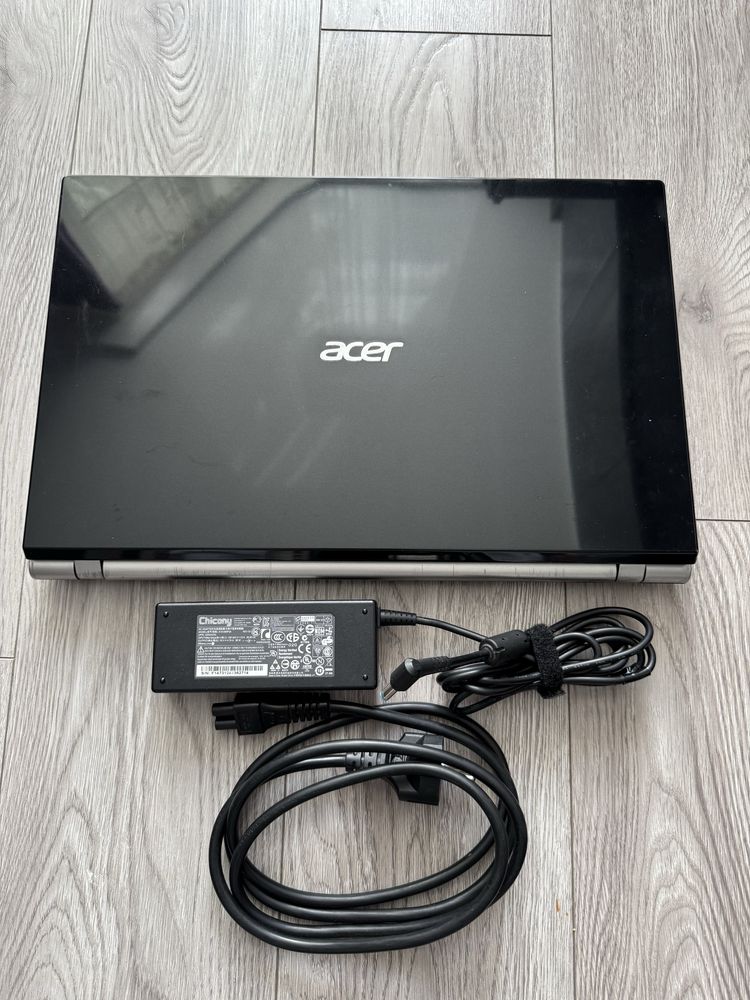 Acer Aspire V3-571G – 15.6”, Intel i3, 4GB RAM, 2GB відео / Все працює