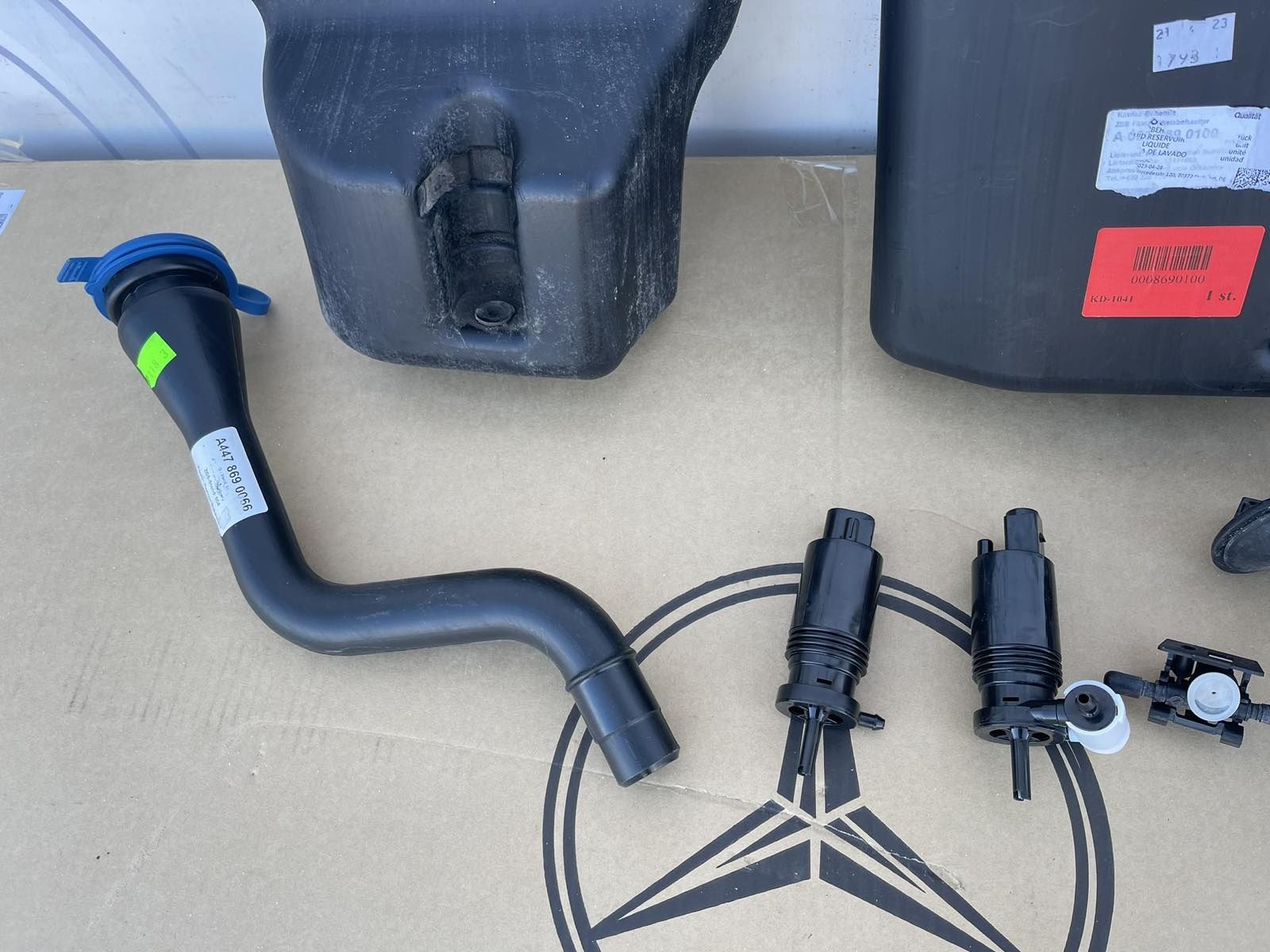 Моторчик мотор бачок форсунка омивача віто Mercedes Vito 447 V-Class