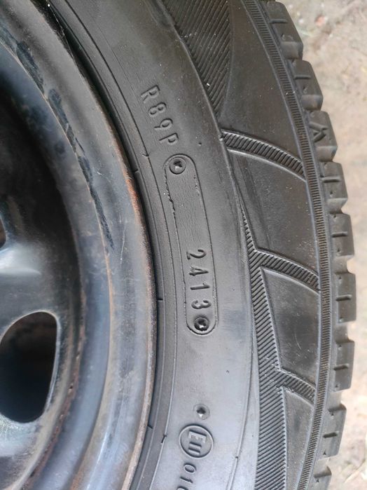 Falken zimowe 175/65/14 komplet 6 mm, dot 2413