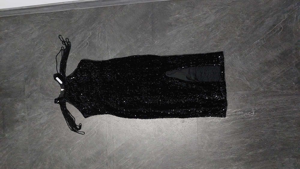 Sukienka czarna cekiny jak nowa uniwersalny S M