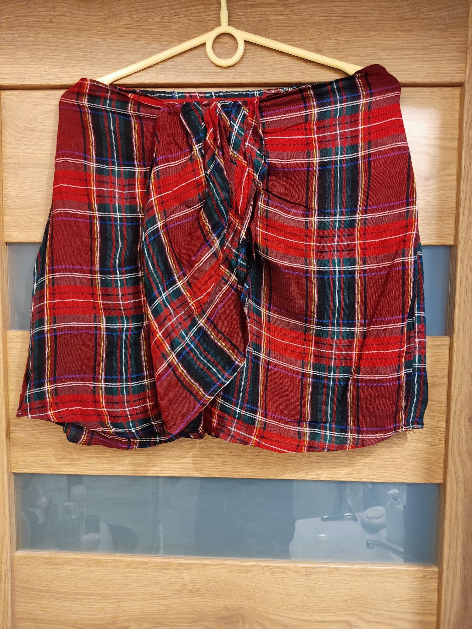 Spódnica mini w kratkę L 40 świąteczna spódniczka czerwona na gumce