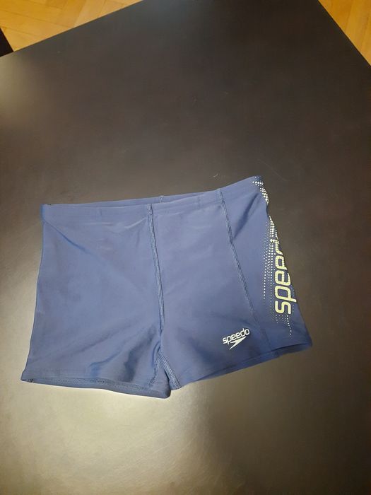 Kąpielówki slipki do kąpieli na basen pływanie 140cm speedo szorty bok