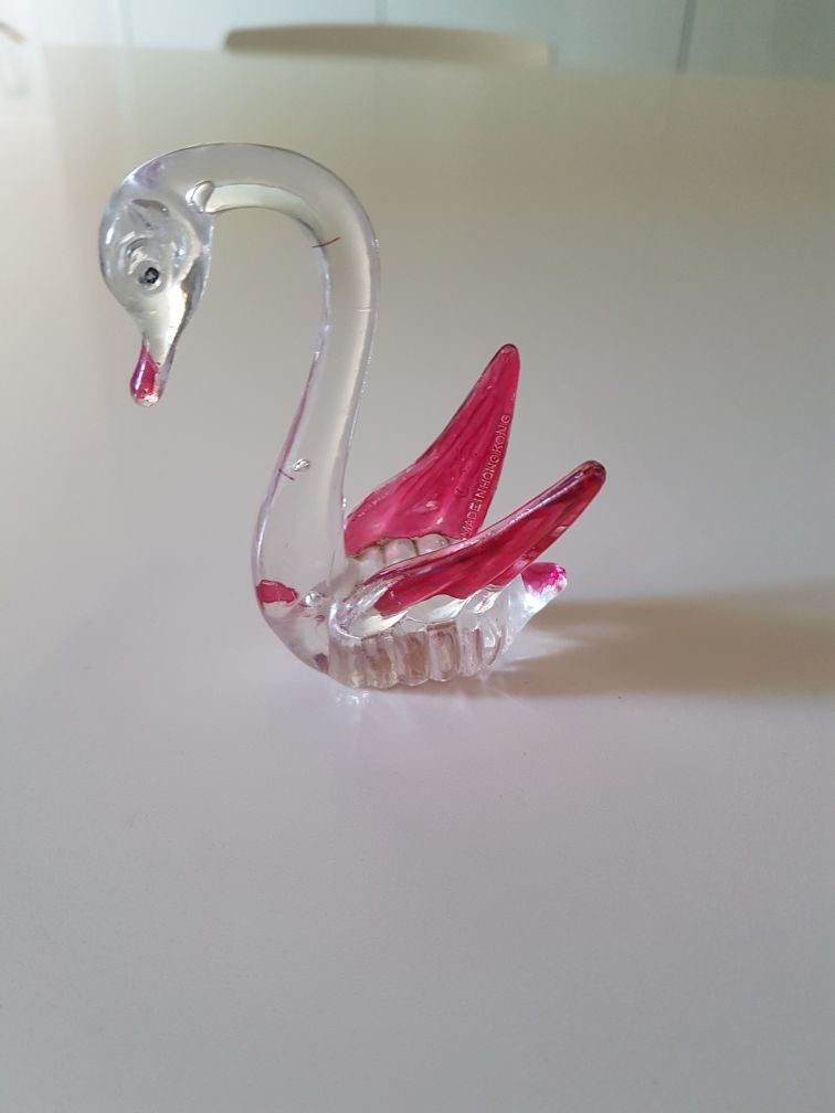 Cisne em vidro, muito antigo, com 8 cm de altura. Portes gratis