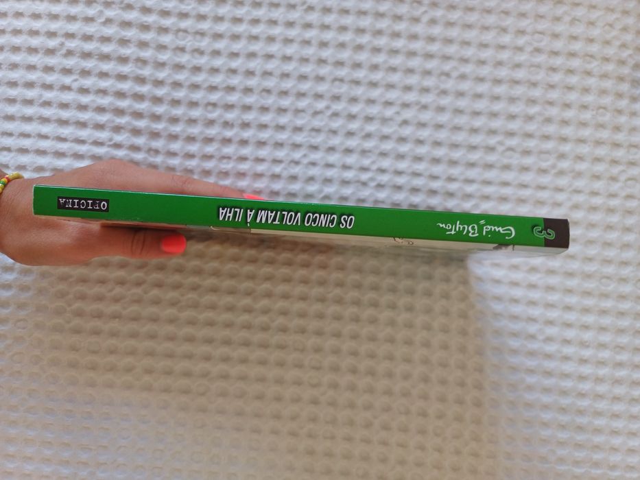 Livro Os Cinco, voltam à ilha