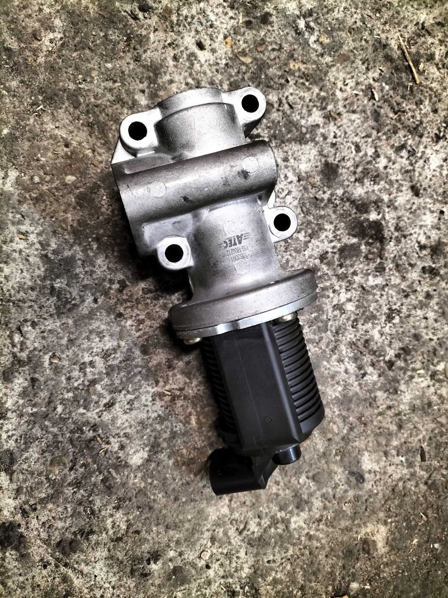 Zawór EGR Vectra c signum lift 1.9 150km
