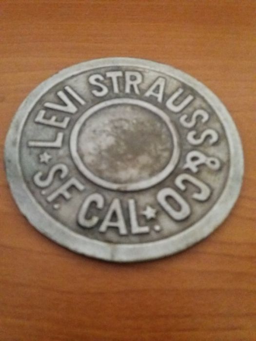 Medalha / Medalhão Levis