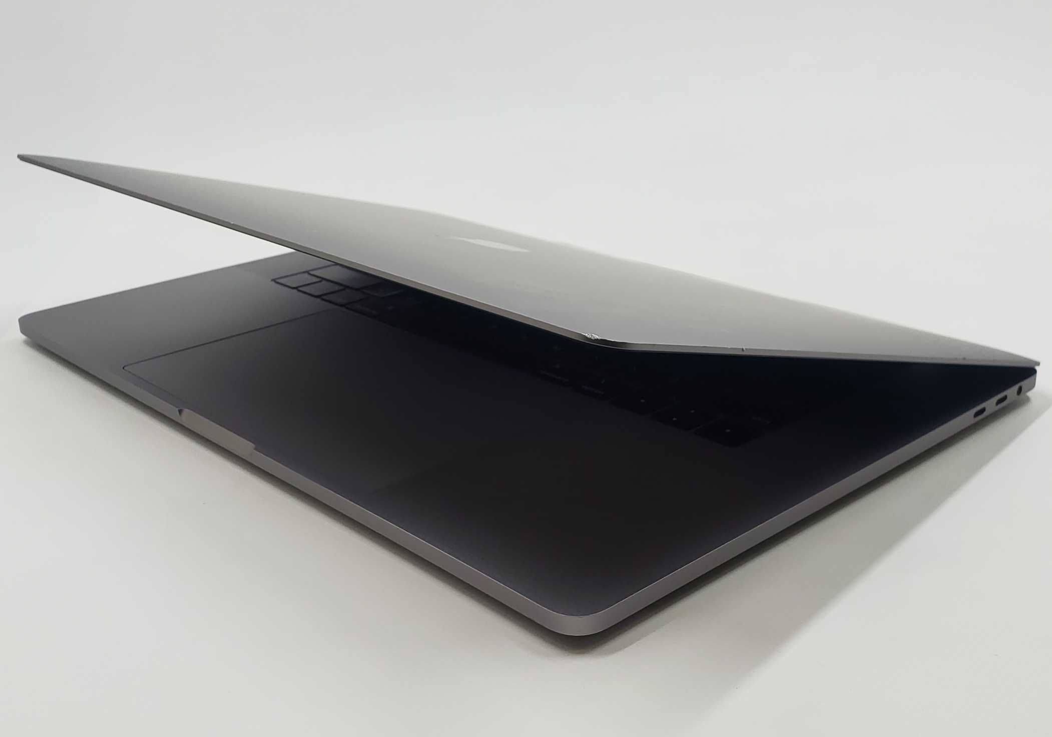 УЦІНКА! Ноутбук + Кейс у подарунок! MacBook Pro 15'' 2018 i9/32/1TB