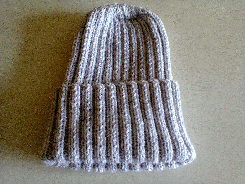 Шапочки вязаные, зимние, ручная работа (шерсть), новые, 350грн/1