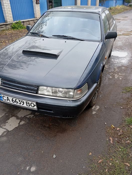 Мазда 626 2.0  бензин