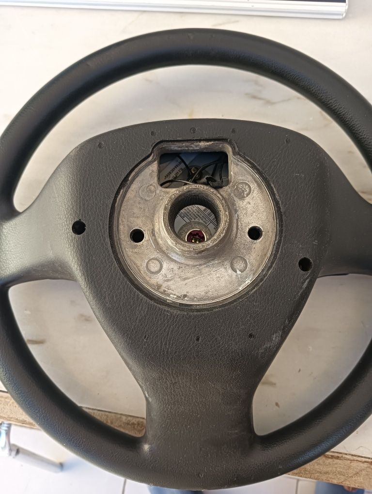 Volante SEAT em bom estado