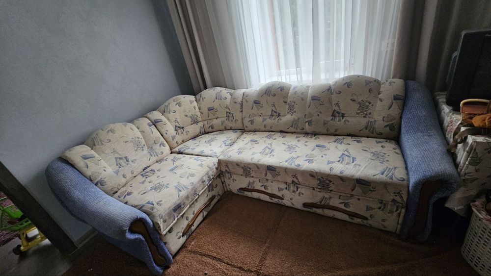 Продам кутовий диван