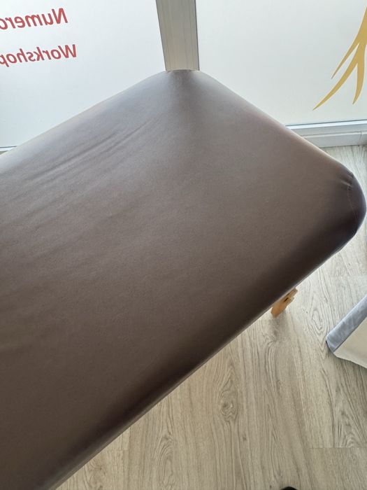 Marquesa fixa em madeira