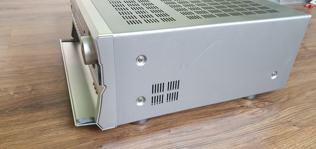 Amplituner Onkyo Nr905