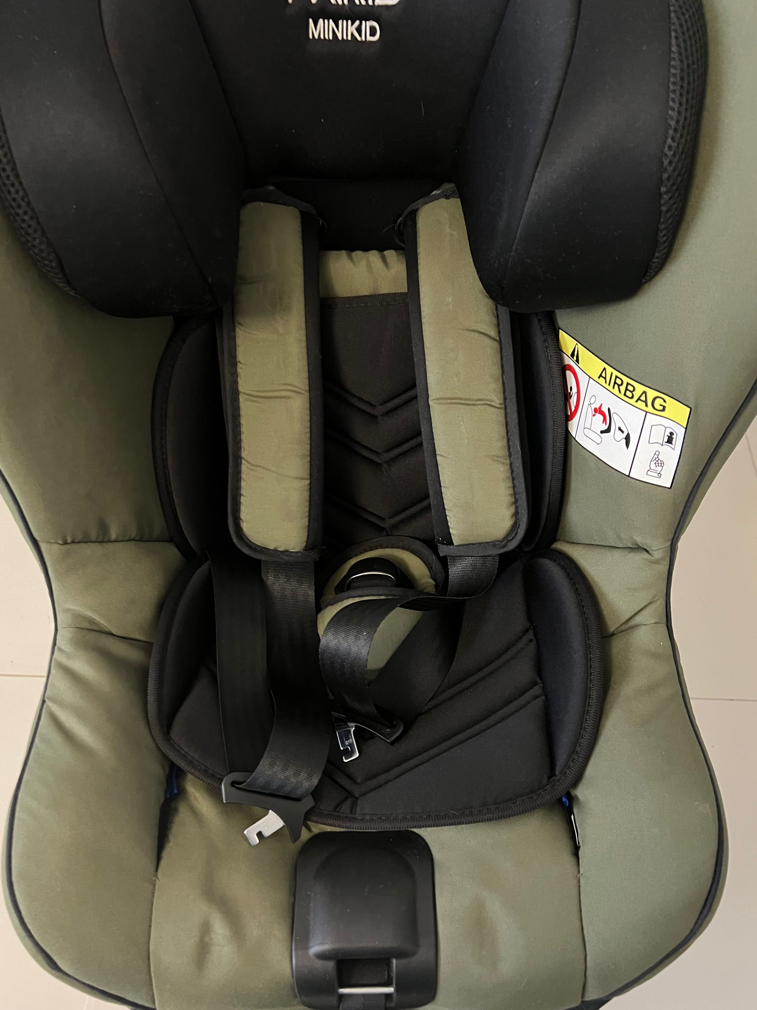 Fotelik samochodowy RWF Axkid Minikid 2.0
