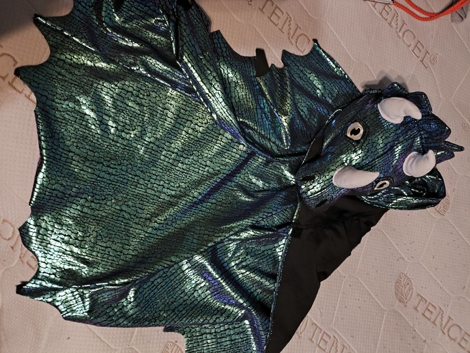 Kostium strój przebranie na bal peleryna smok dinozaur H&M 104 110