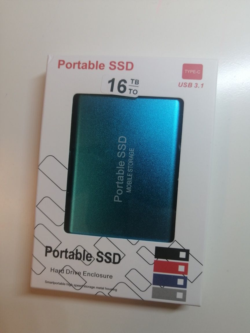 SSD накопичувач 16TB