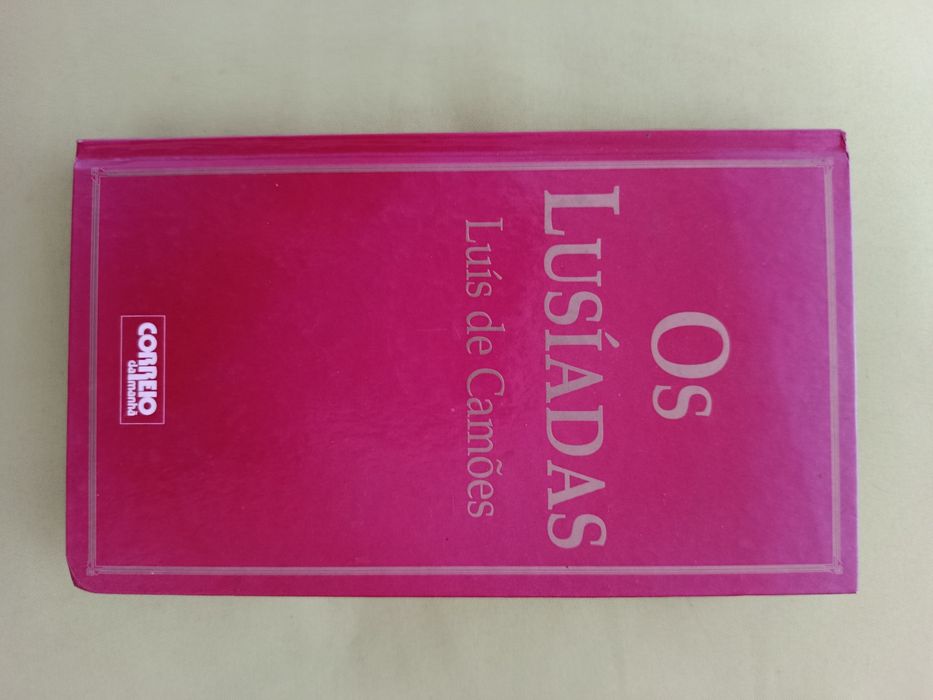 Lote dourado de 8 LIVROS ( III )