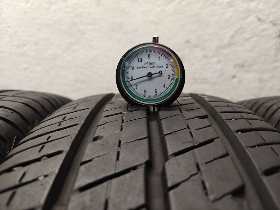 4x 215/65R15C opony letnie Continental 8,3mm (N041)