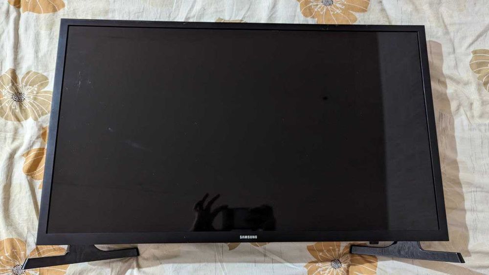 Телевізор Samsung T5300 32 дюйма