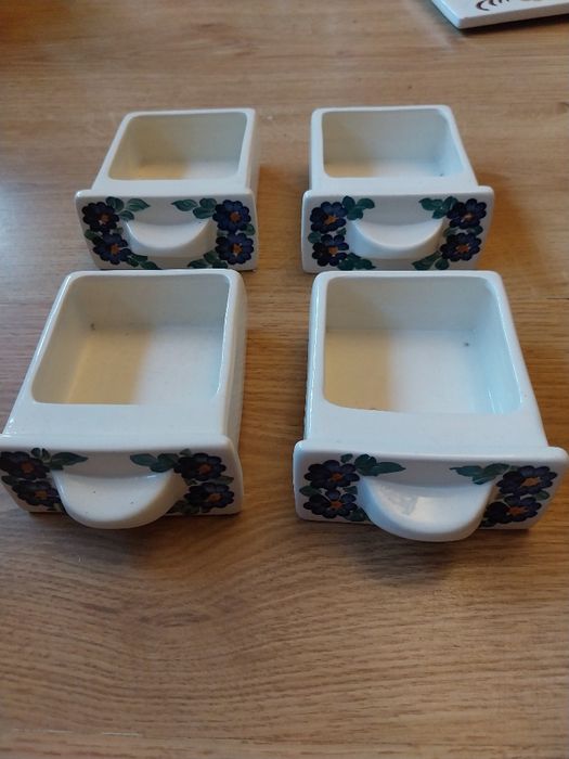 4 szufladki z fajansu Włocławek w ładnym malowaniu