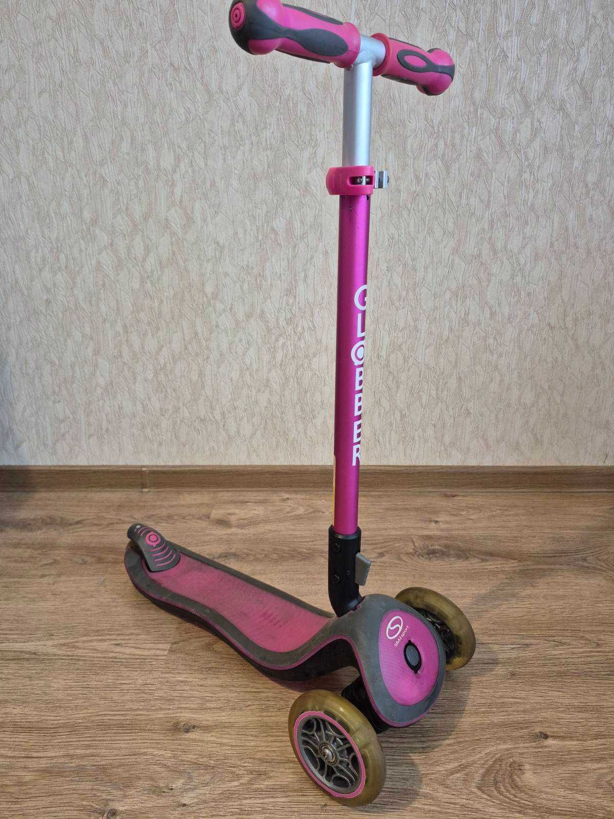 Самокат Globber Elite Deluxe Flash Lights рожевий